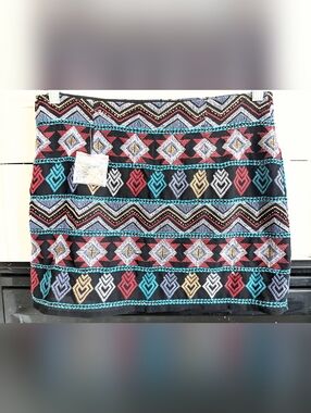 NEW 2-Layer Boho Festival Forever 21 Embroiderd Tribal Mini-Skirt M Aztec Print